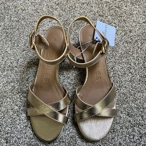AEROSOLES Metallic Gold Women's Sandals